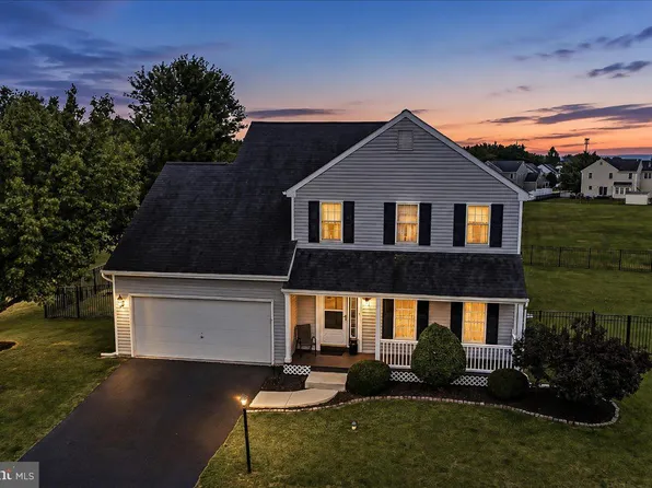 423 Larchwood Dr, Royersford, PA 19468
