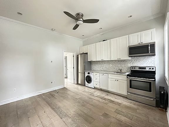 2nd image of 211 Johnson Ave APT 1R