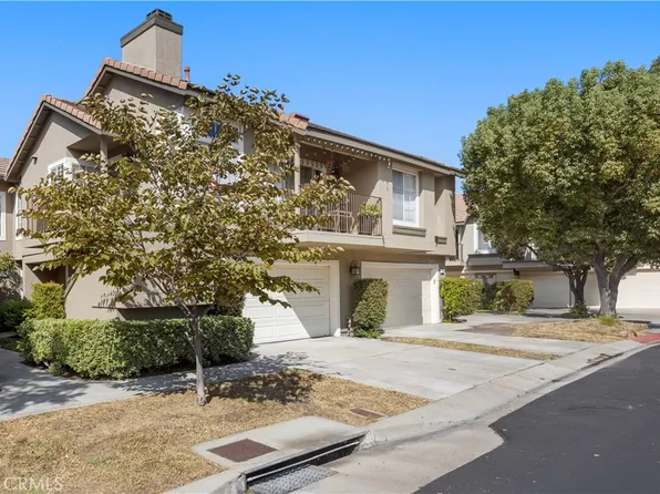 625 S Glenhurst Dr, Anaheim, CA 92808