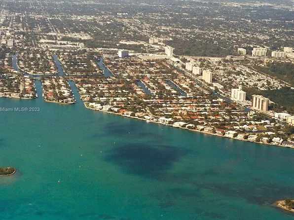 13080 Coronado Ln, North Miami, FL 33181