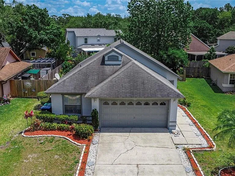 767 Meadowside Ct — Photo 3