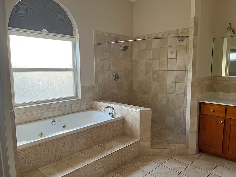3730 Bay Tree Ct — Photo 8