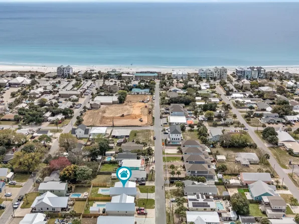 218 16th St, Panama City Beach, FL 32413