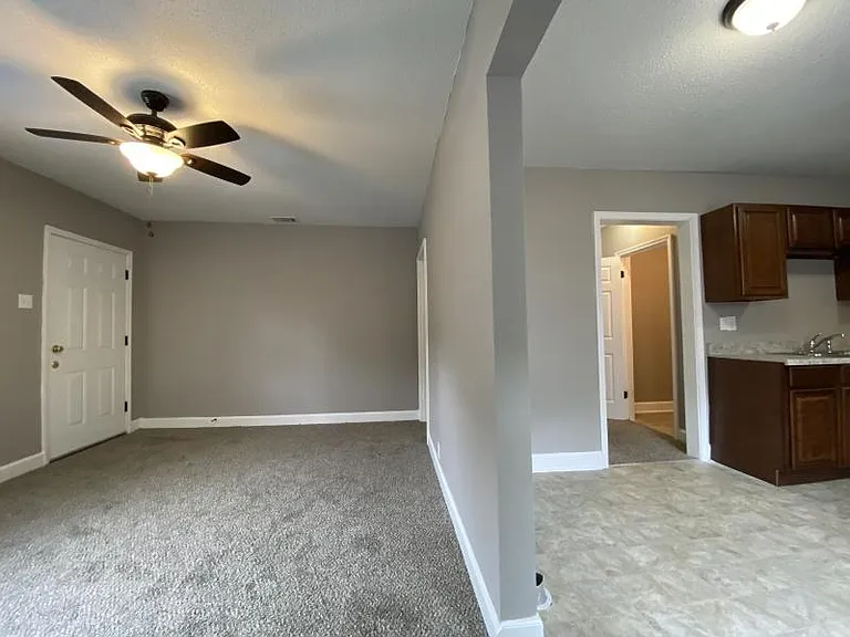 1717 S Lauderdale St — Photo 5