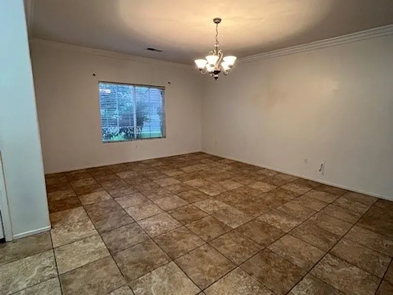 11515 Presidential Rd — Photo 5