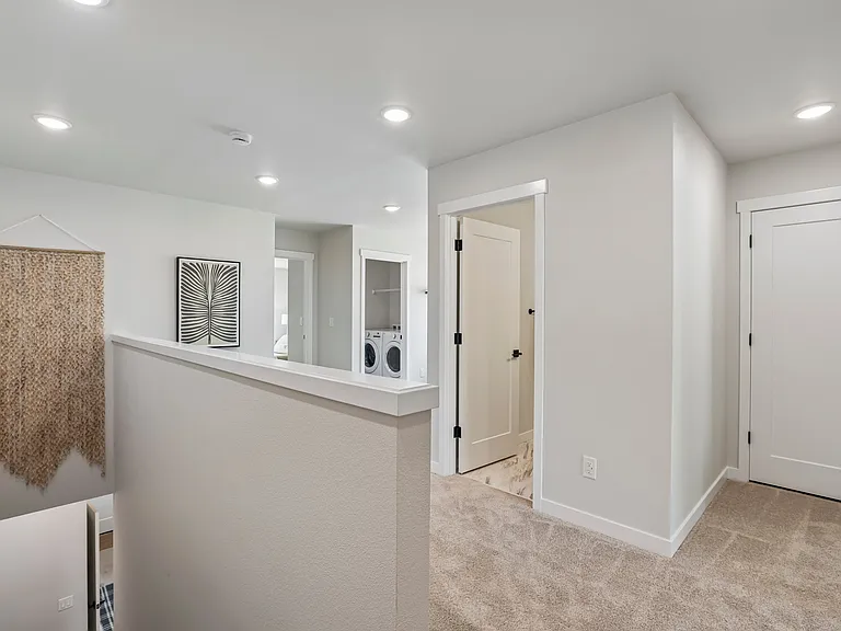 Obsidian Heights — Photo 12