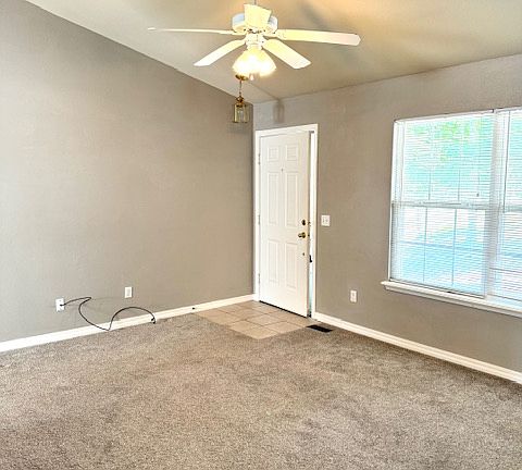 2nd image of 15 Stowehead Ln