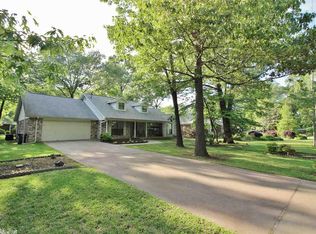 675 Majestic Lodge Rd, Hot Springs, AR 71913