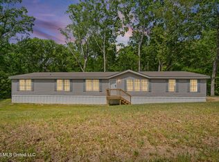 258 Coles Point Rd, Batesville, MS 38606