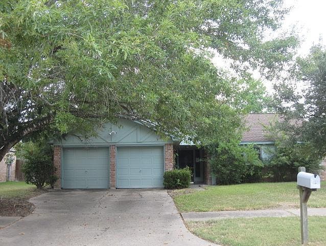 1st image of 16322 Green Shade Dr