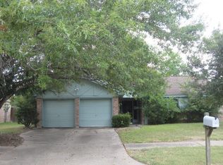 16322 Green Shade Dr, Houston, TX 77090