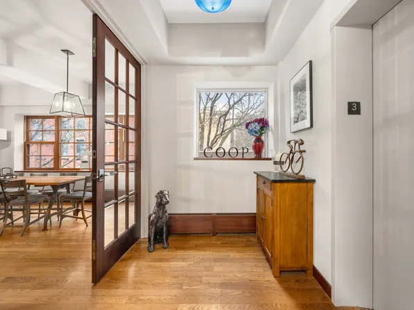 202 Spring Street image 4 of 10