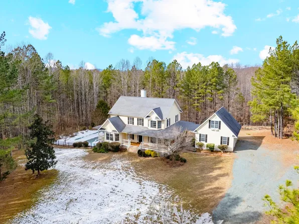 912 S Keswick Dr, Troy, VA 22974