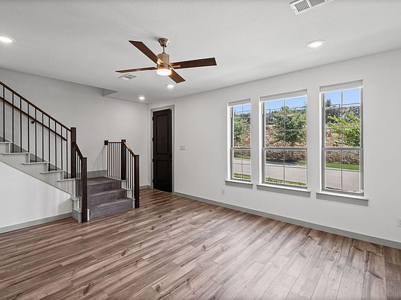 3rd image of 313 McConathy Way