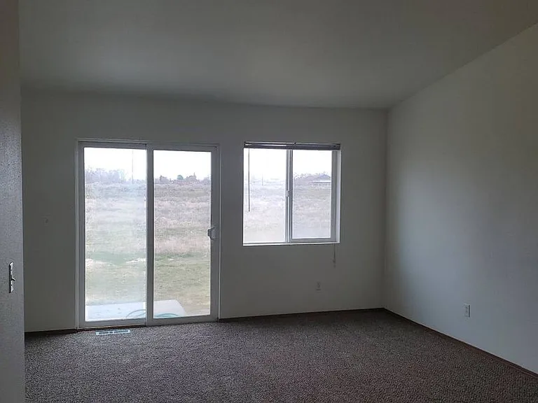 1216 W Franklin St — Photo 3