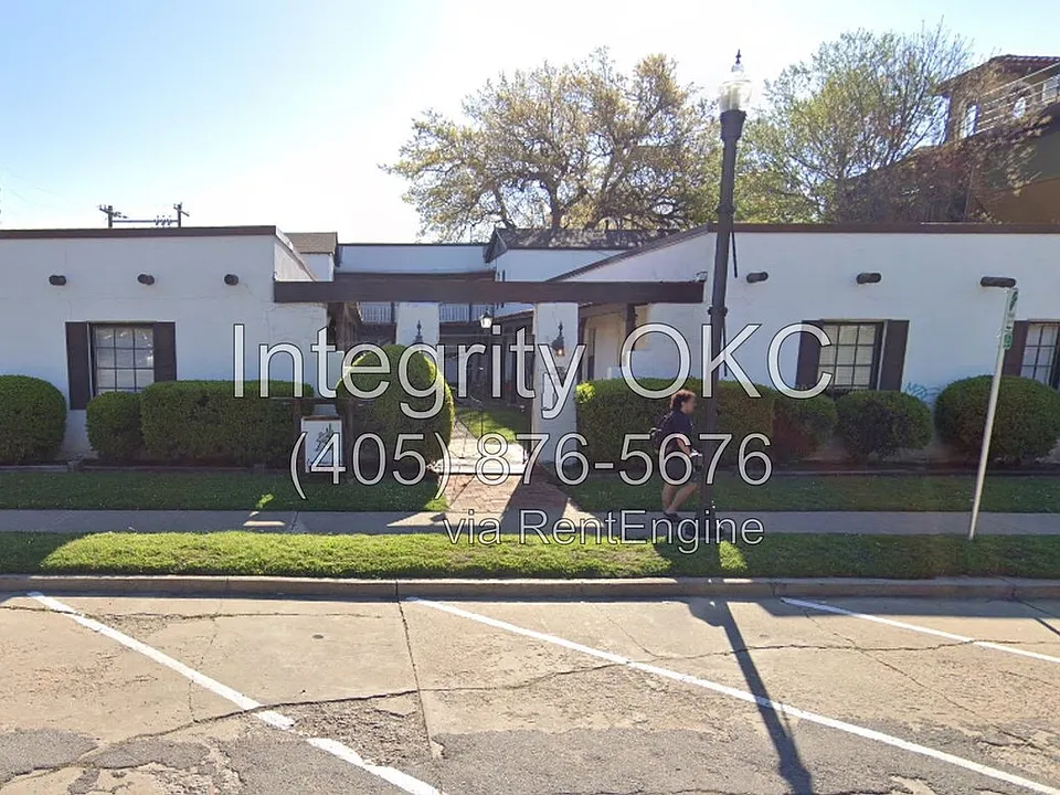 571 S University Blvd #8