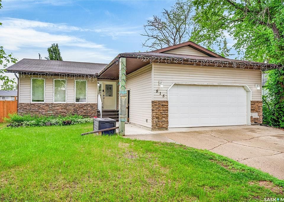 1st image of 815 98th AVENUE
