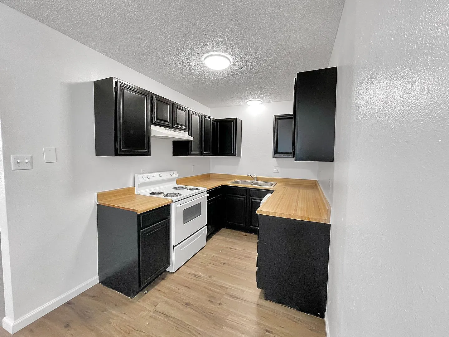4125-4131 North Grimes Street — Photo 3