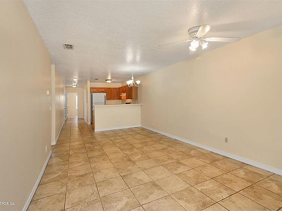 4th image of 111 Plantation Point Dr #111