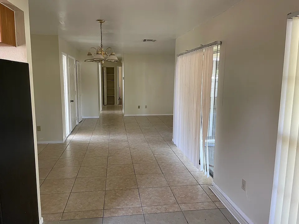 109 Alderwood Dr