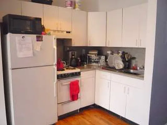 Rented by Picture Realty Inc. | media 34