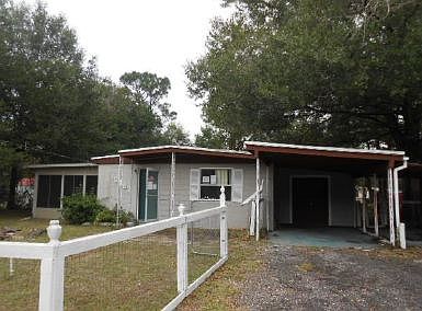 1st image of 10462 Pinehurst Dr