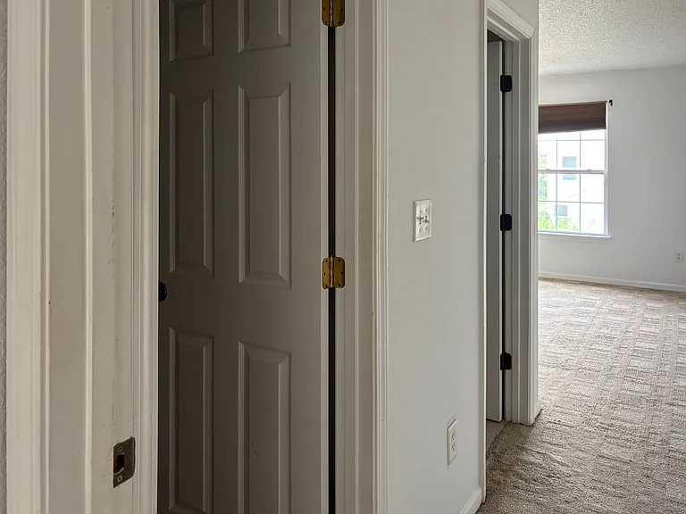 7248 Kimble Dr — Photo 49