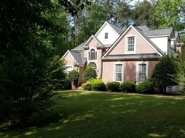 205 Lang Dr, Fayetteville, GA 30214