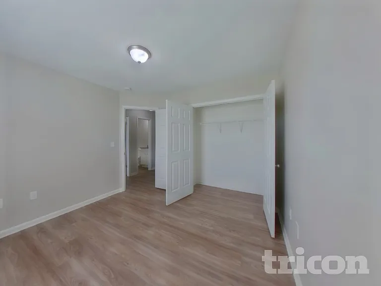1221 Grace Ct — Photo 12