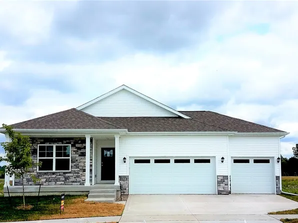 1717 Southbridge Dr, Adel, IA 50003