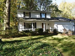 6382 Ridge Plaza Dr, North Ridgeville, OH 44039