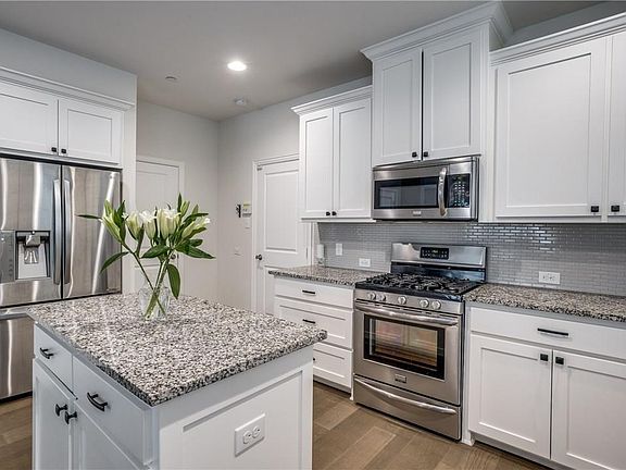 2nd image of 3013 Decker Dr