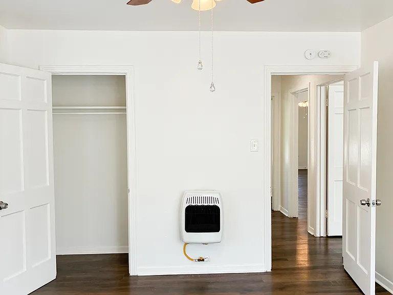 110 W Oakview Pl #2 — Photo 17