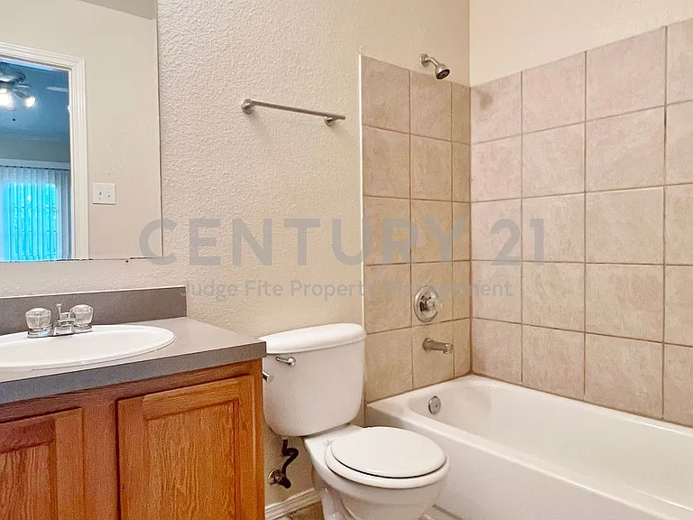 7811 Novella Dr — Photo 11