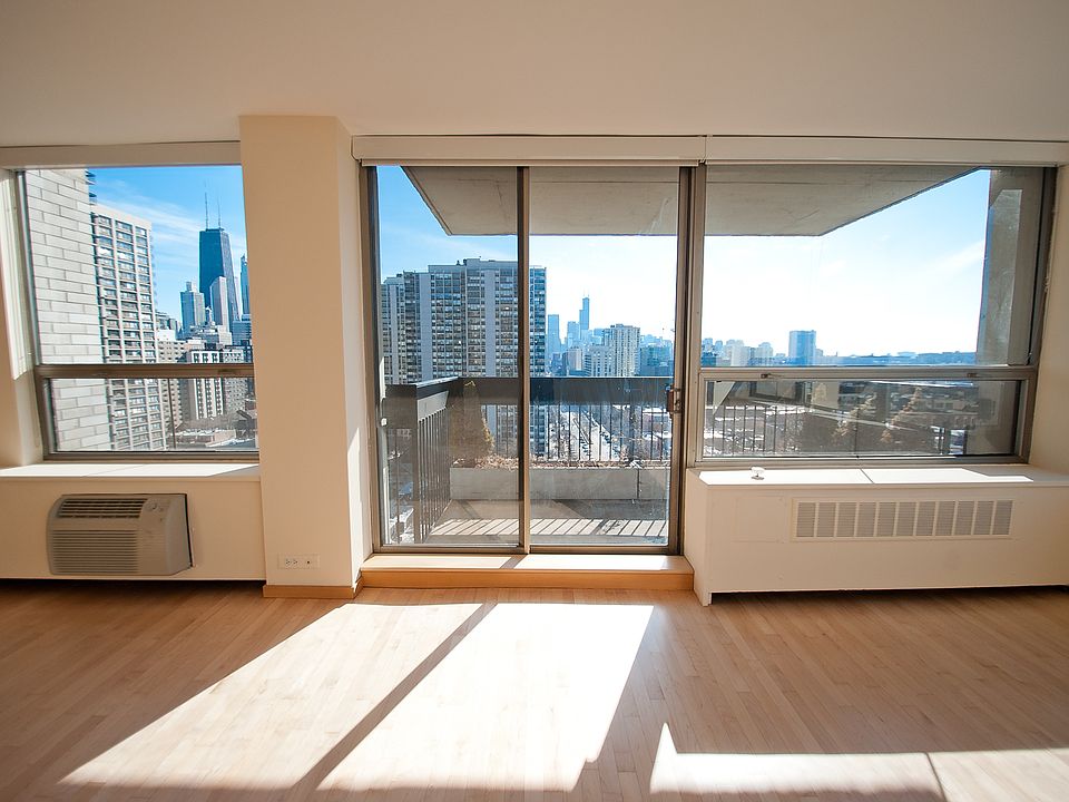 Living room -Beautiful view -balcony for