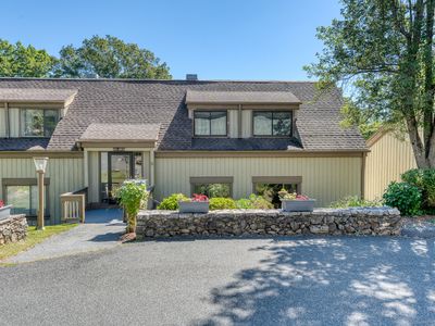 313 Heritage Village #D, Southbury, CT, 06488