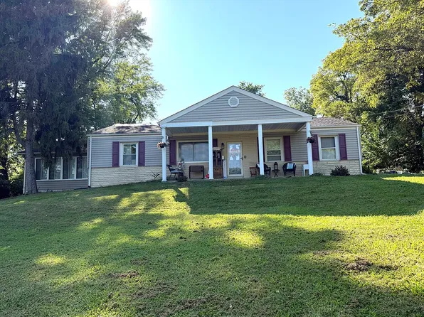 3207 Smiley Rd, Bridgeton, MO 63044