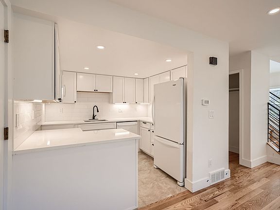 4th image of 8167 W 90th Dr