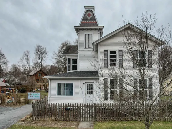 197 York Street, Poultney, VT 05764