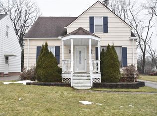 14106 Kennerdown Ave, Maple Heights, OH 44137