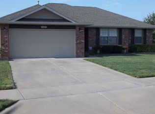 243 W Libby Dr, Springfield, MO 65803