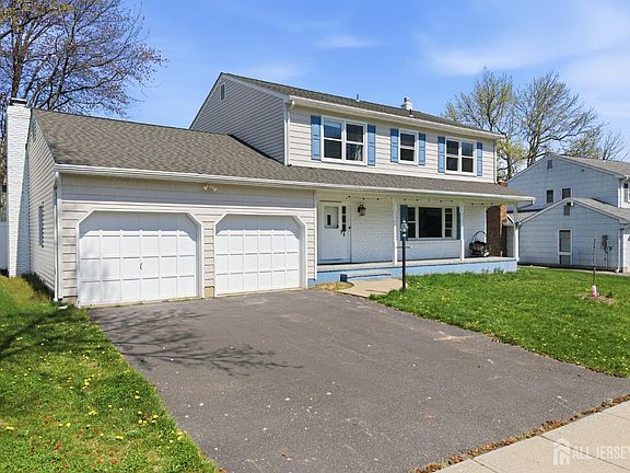 2nd image of 7 Oberlin Ct