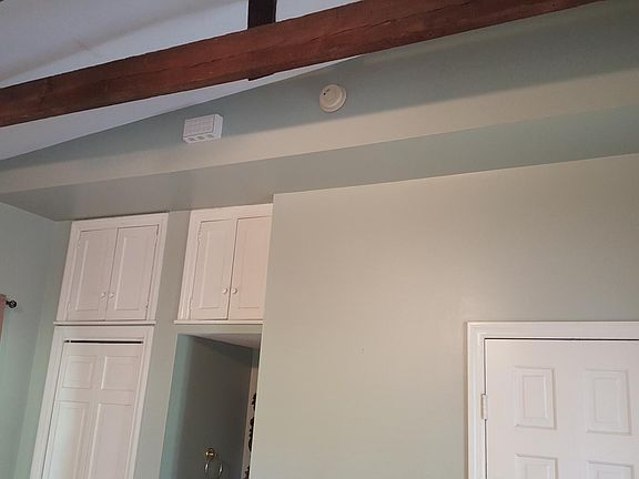4th image of 112 E Jones Ln Floor 2