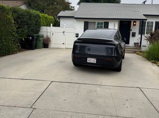 6808 Shoshone Ave, Van Nuys, CA 91406