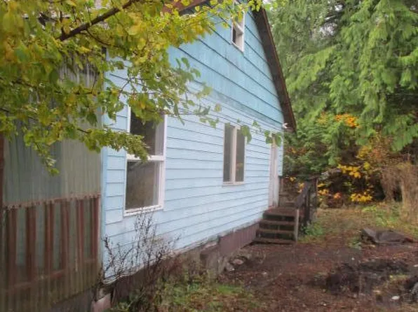 526 Hill Rd, Ketchikan, AK 99901