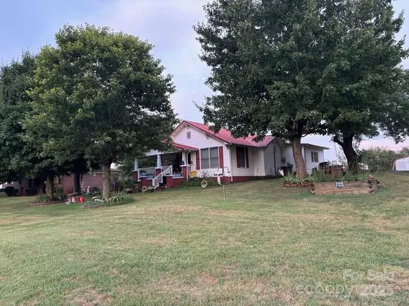 2155 Enon Rd, Morganton, NC 28655