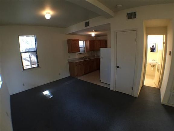4th image of 2307 Rio Grande St APT E