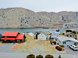 201 W Marine View Pl, Orondo, WA 98843