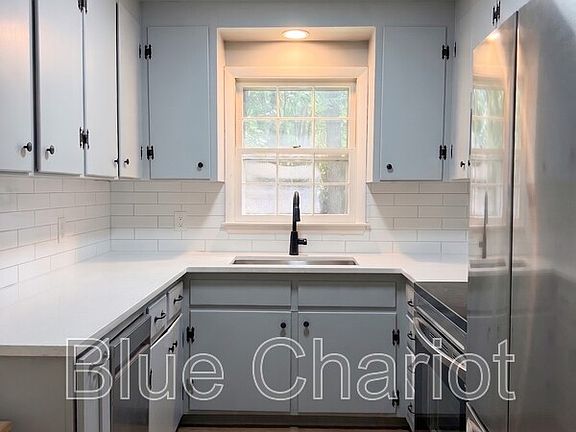 3rd image of 3109 Merrill Ct