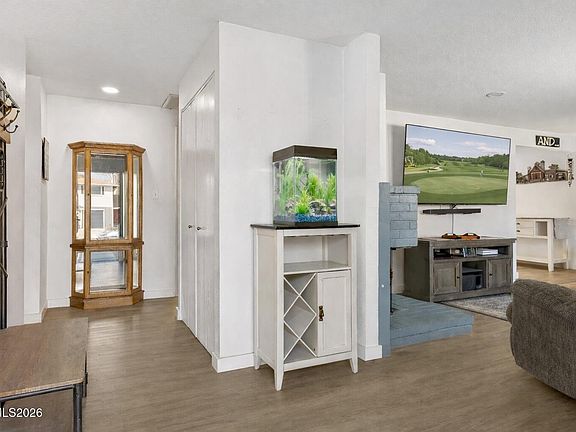 3rd image of 7275 Offenhauser Dr